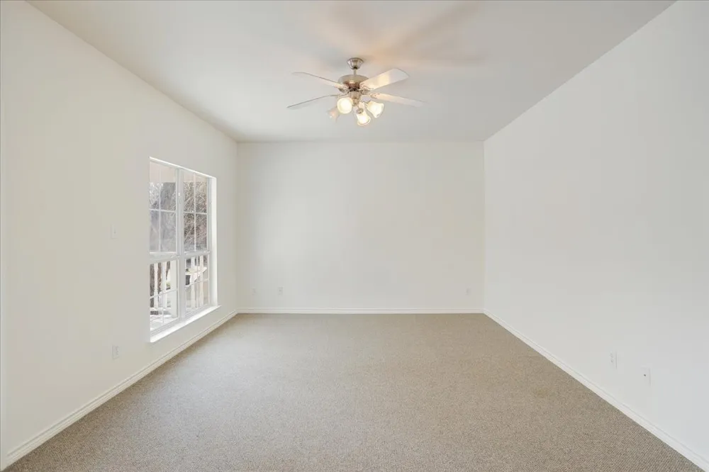 1805 Azalea Drive Savannah, TX 76227