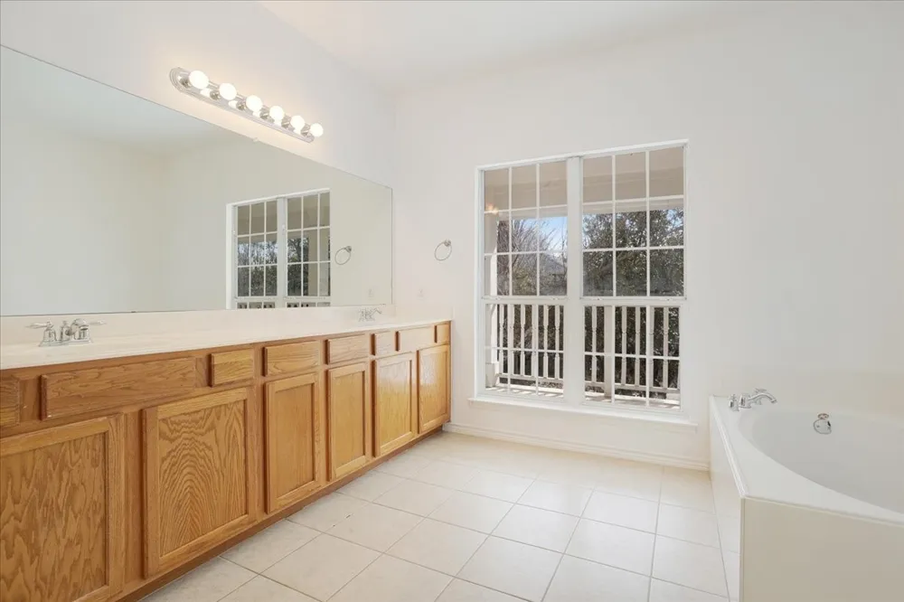 1805 Azalea Drive Savannah, TX 76227