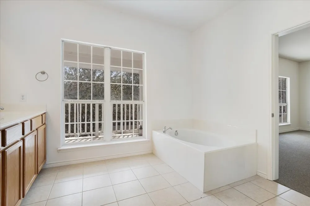 1805 Azalea Drive Savannah, TX 76227