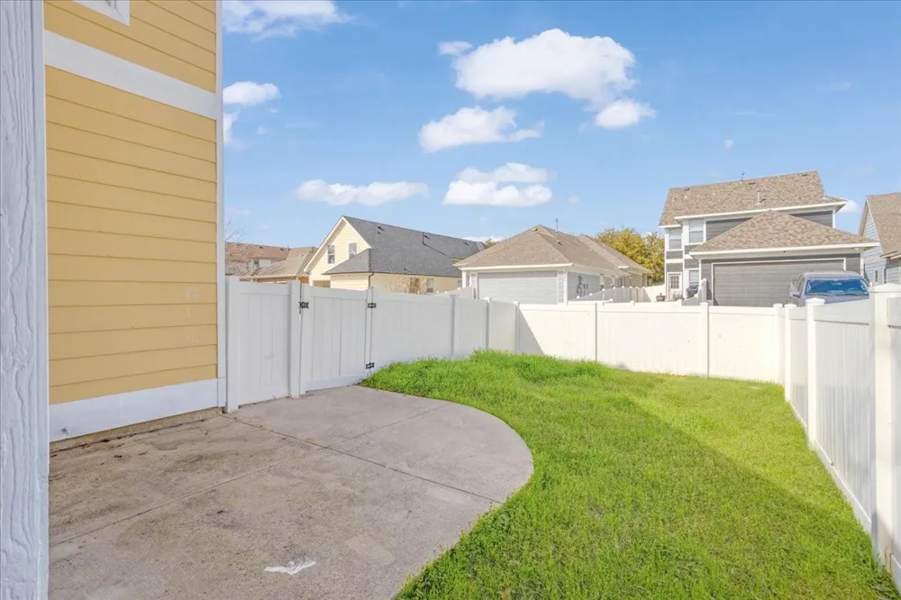 1805 Azalea Drive Savannah, TX 76227