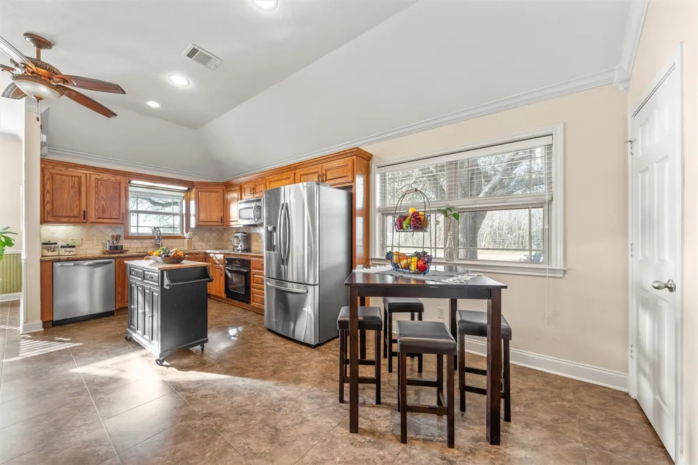 231 Trlica Road West, TX 76691