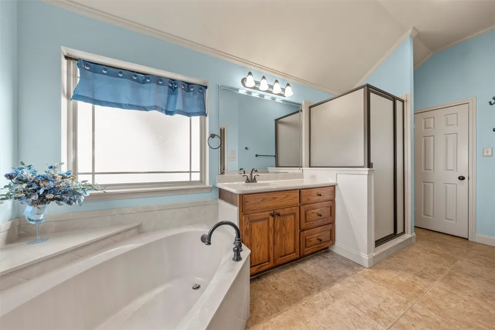 231 Trlica Road West, TX 76691