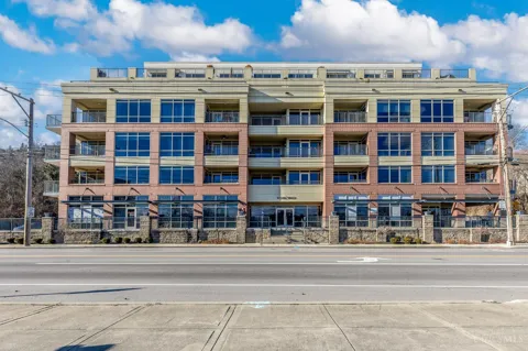 2260 Riverside Drive #405