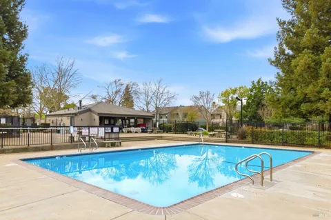 3552 Shelter Creek Drive
