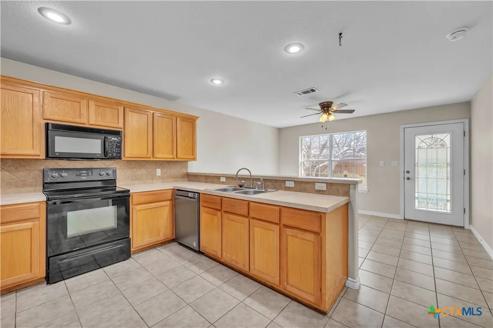 131 Gehler Circle Nolanville, TX 76559