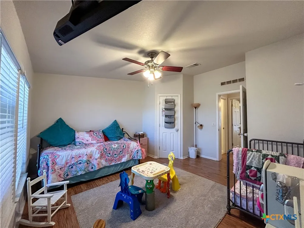1174 Charco Road Tuleta, TX 78162