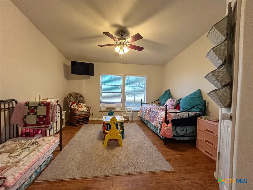 1174 Charco Road Tuleta, TX 78162