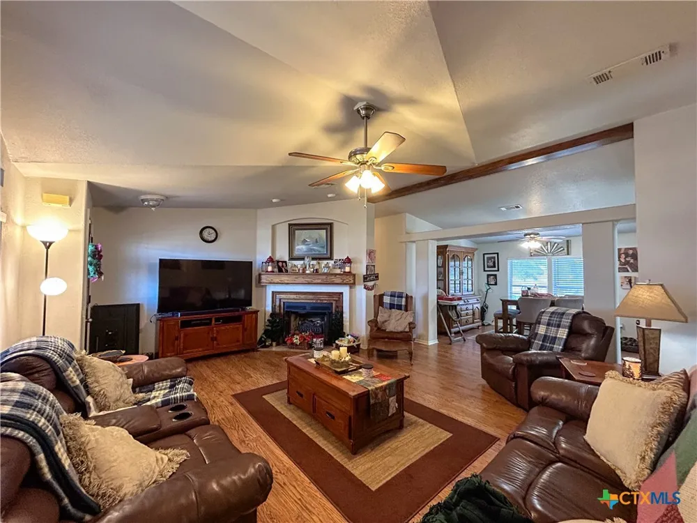 1174 Charco Road Tuleta, TX 78162