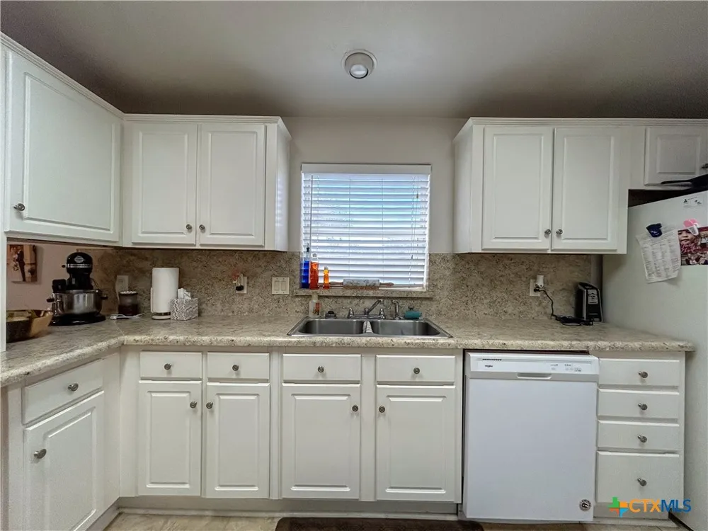 1174 Charco Road Tuleta, TX 78162