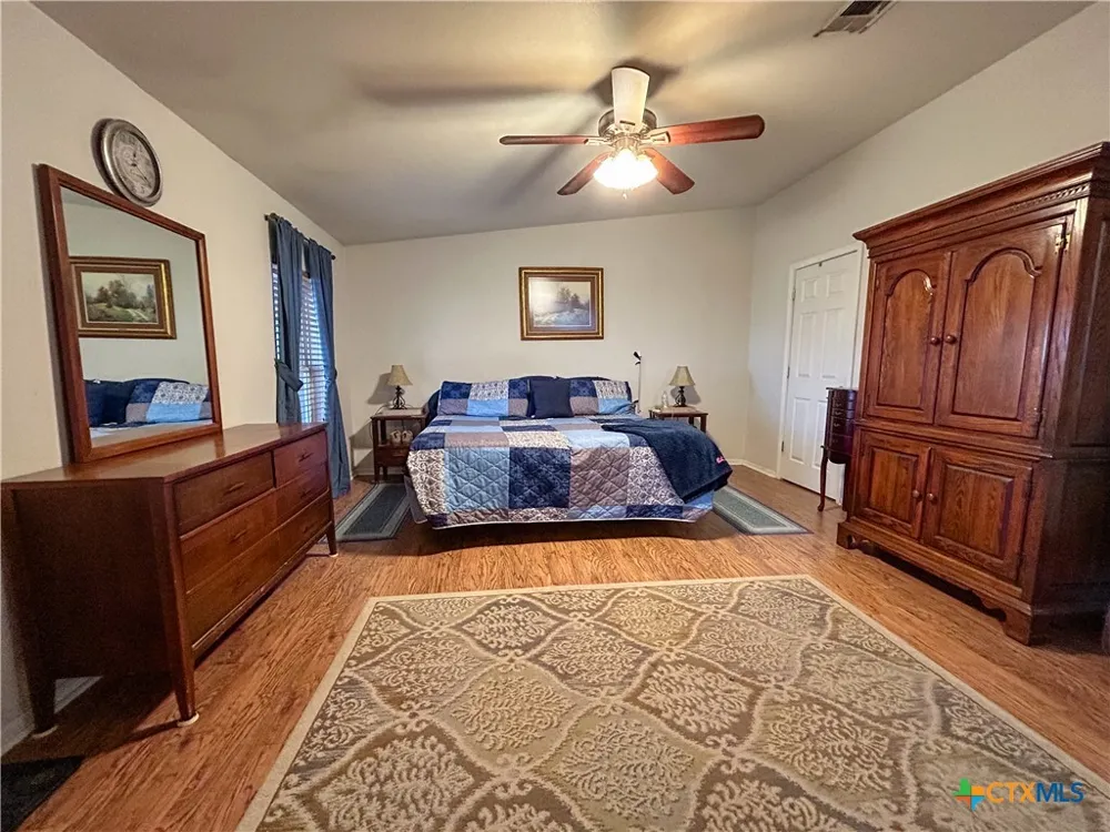 1174 Charco Road Tuleta, TX 78162