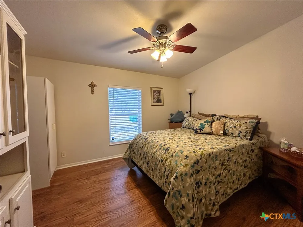1174 Charco Road Tuleta, TX 78162