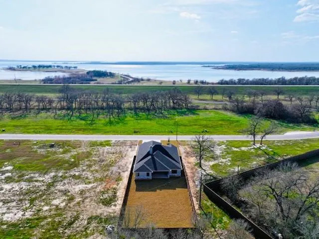 746 Lake Day Drive Somerville, TX 77879