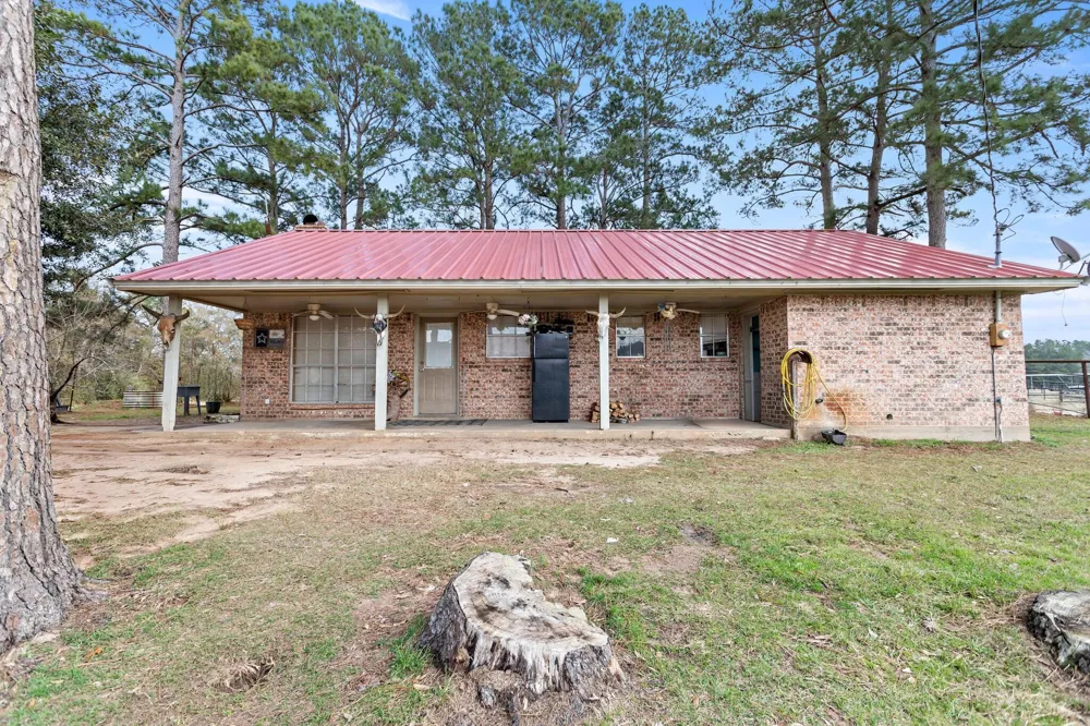 1589 Fm 163 Road Cleveland, TX 77327