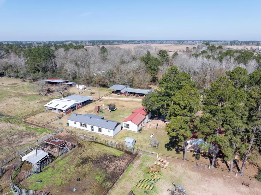 1589 Fm 163 Road Cleveland, TX 77327