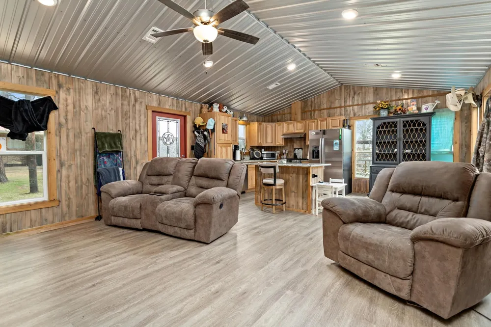 1589 Fm 163 Road Cleveland, TX 77327