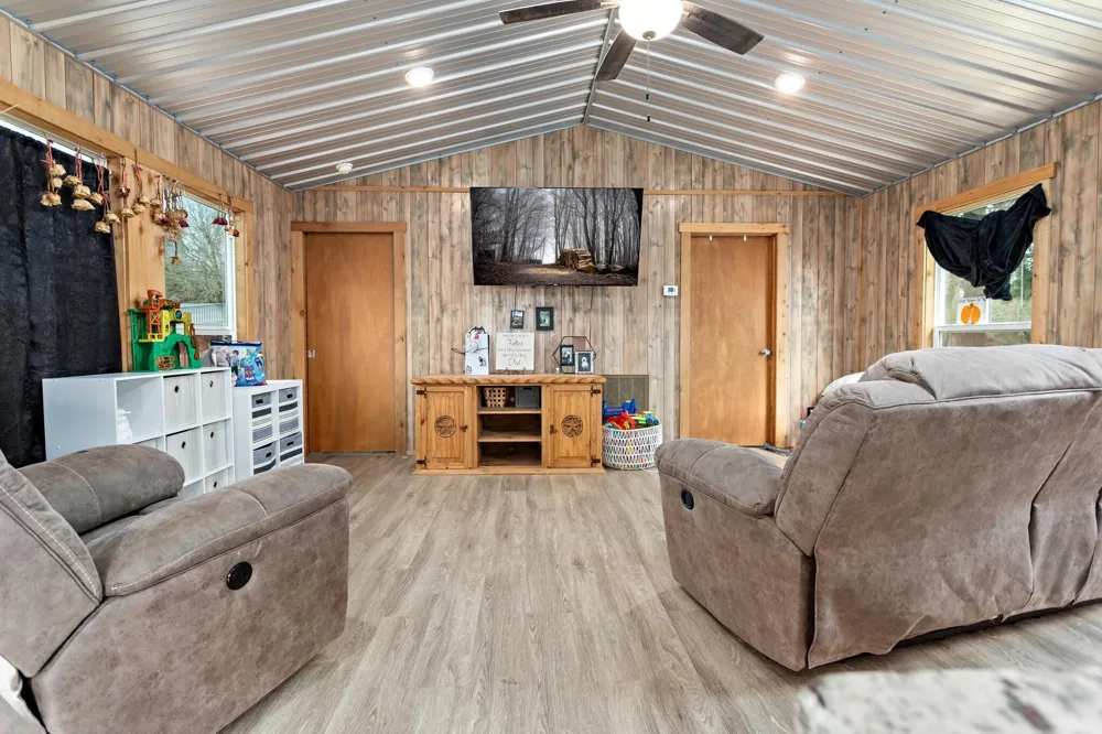 1589 Fm 163 Road Cleveland, TX 77327
