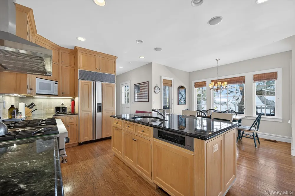 336 Centre Island Road Oyster Bay, NY 11771