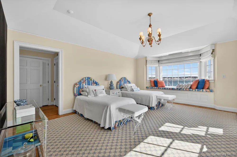 336 Centre Island Road Oyster Bay, NY 11771