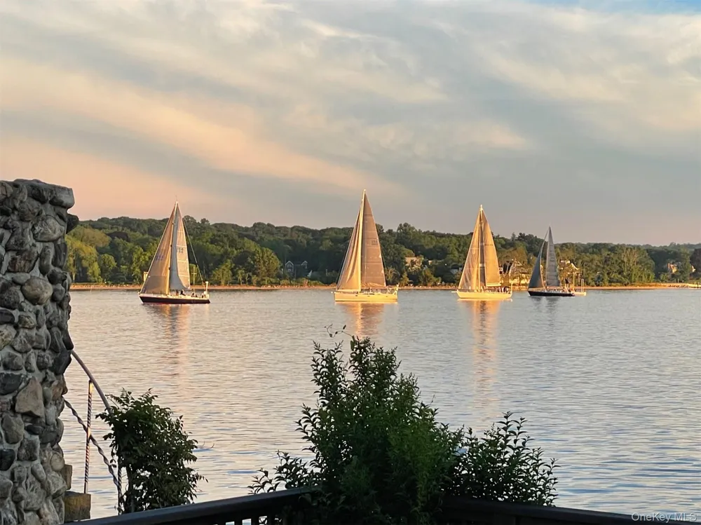 336 Centre Island Road Oyster Bay, NY 11771