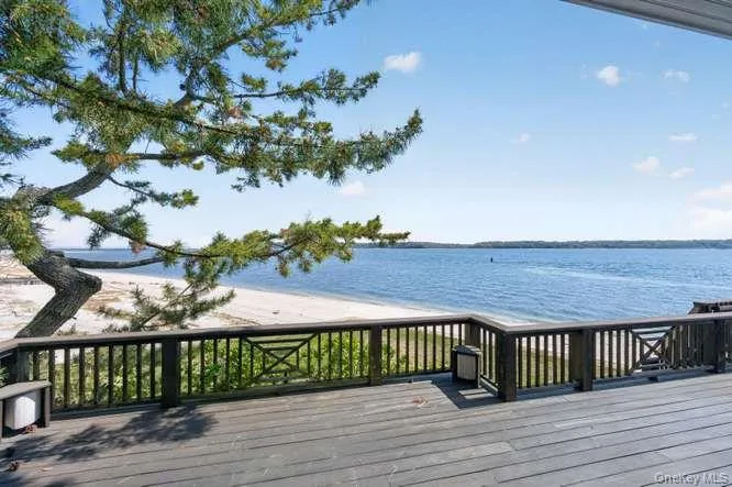 336 Centre Island Road Oyster Bay, NY 11771