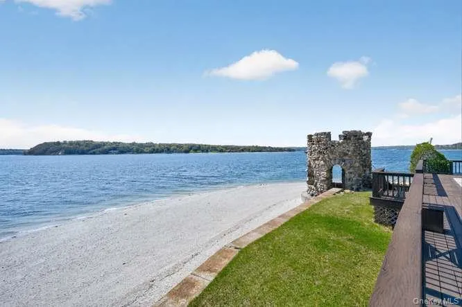 336 Centre Island Road Oyster Bay, NY 11771