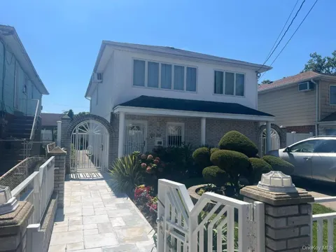 89-08 164 AVENUE