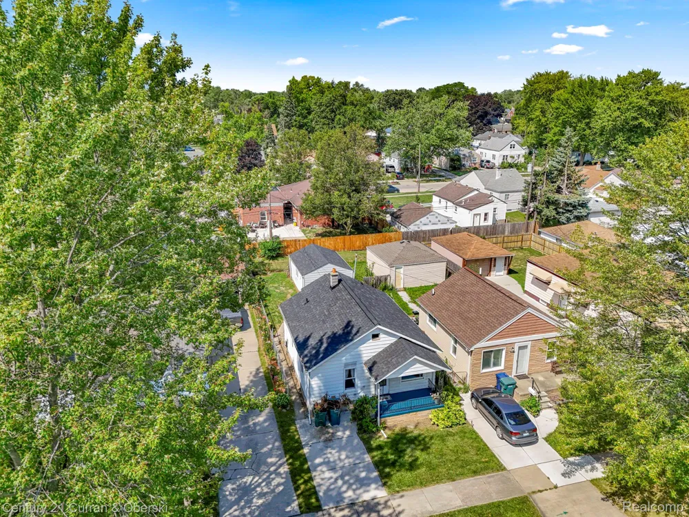 1644 Liberty Avenue Lincoln Park City, MI 48146
