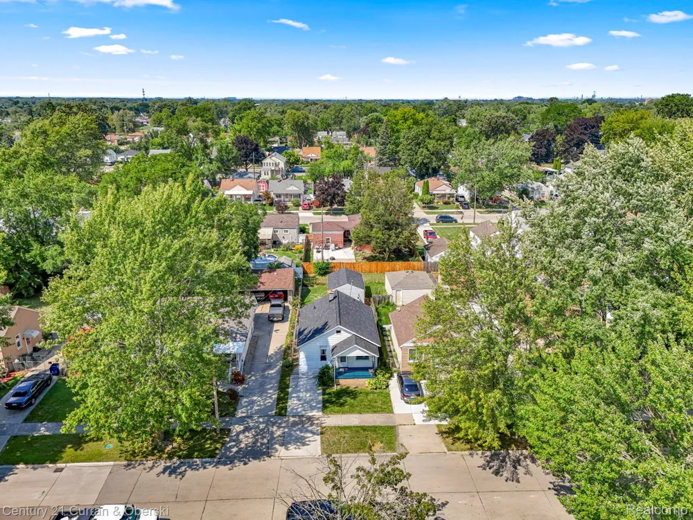 1644 Liberty Avenue Lincoln Park City, MI 48146