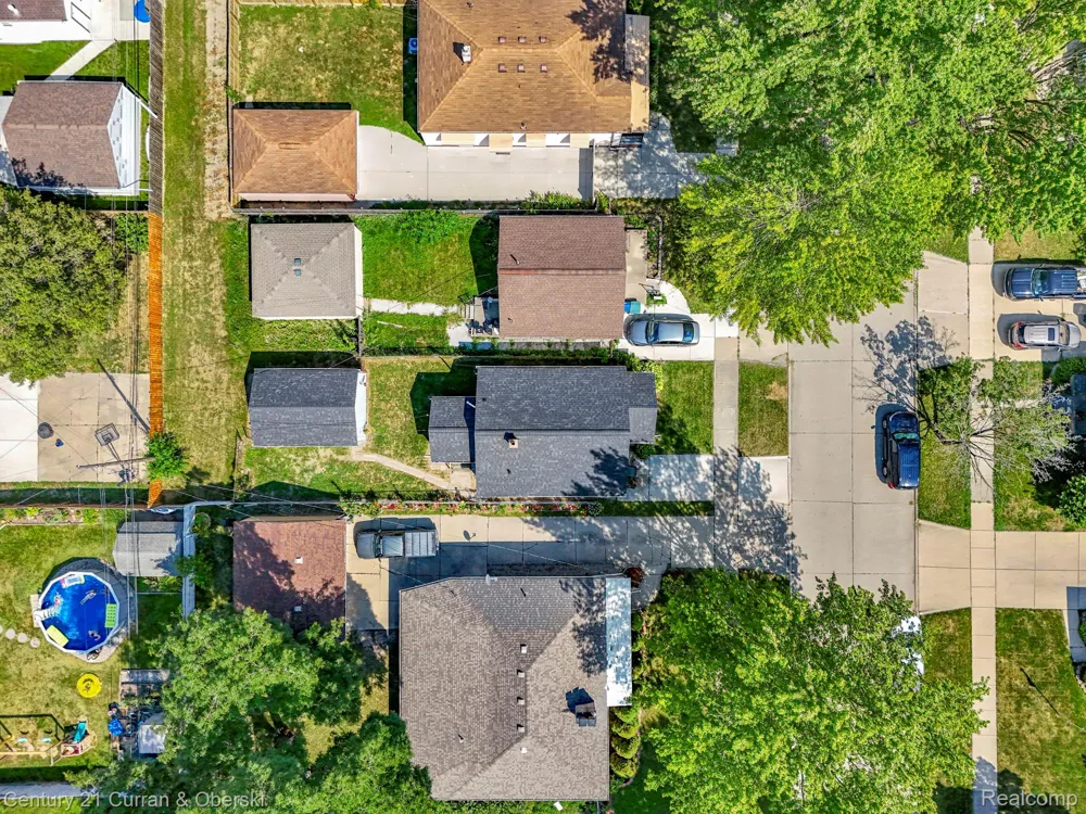 1644 Liberty Avenue Lincoln Park City, MI 48146