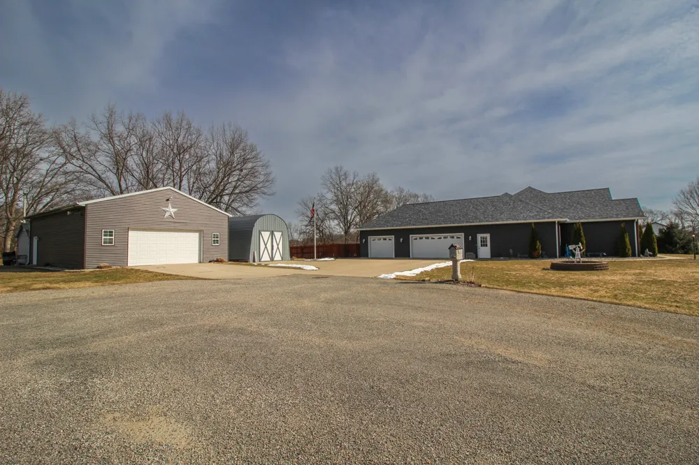 17700 Brad Lane Lockport Township, MI 49093