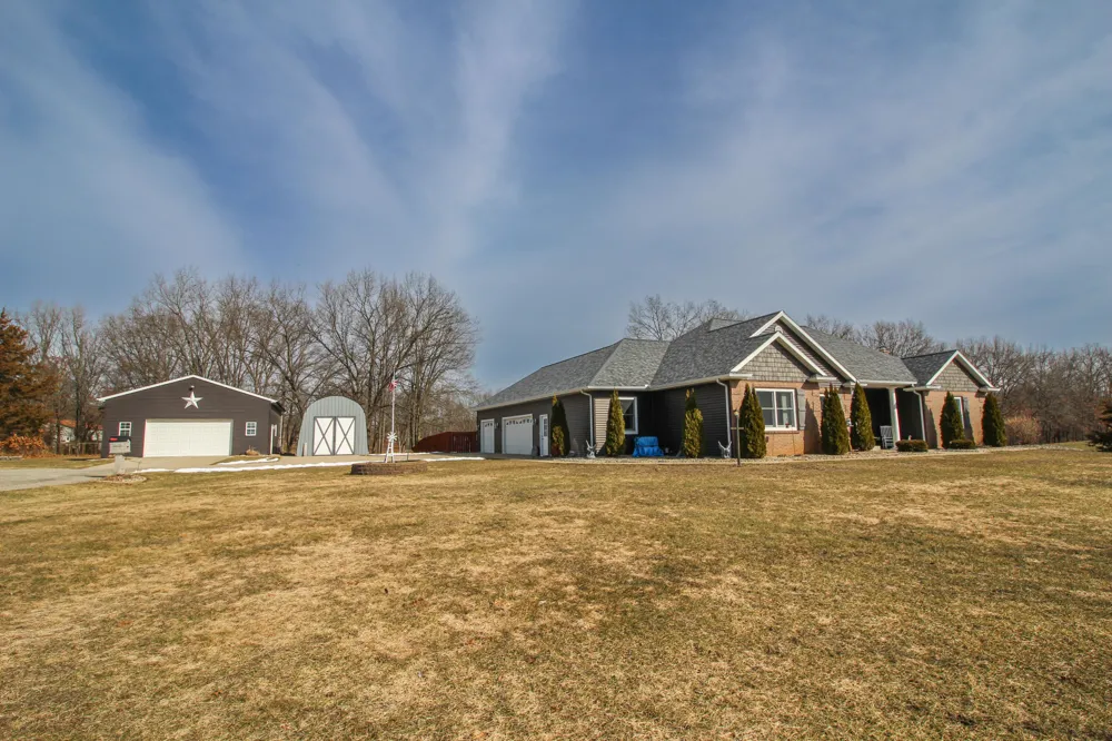17700 Brad Lane Lockport Township, MI 49093