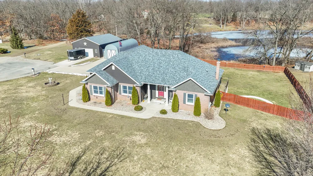 17700 Brad Lane Lockport Township, MI 49093