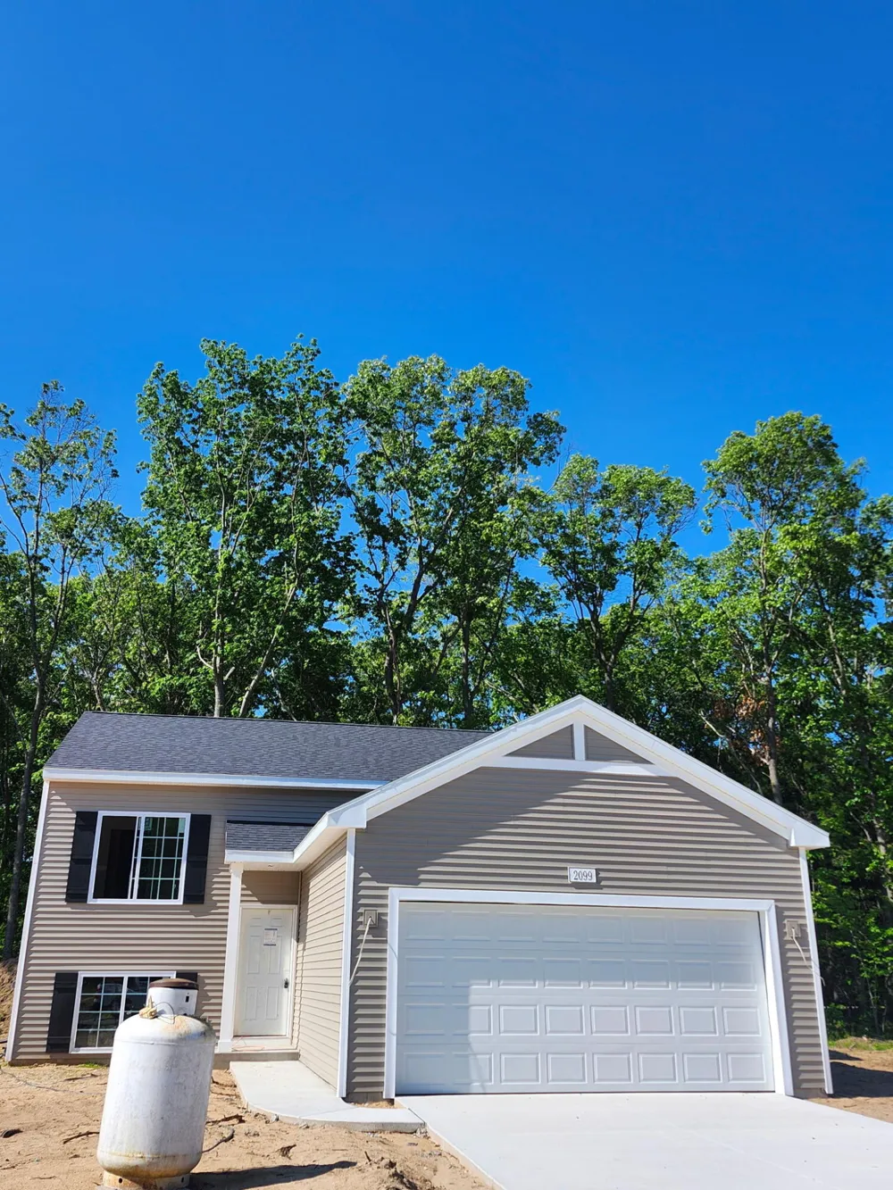2098 Kristin Court Muskegon Charter Township, MI 49442