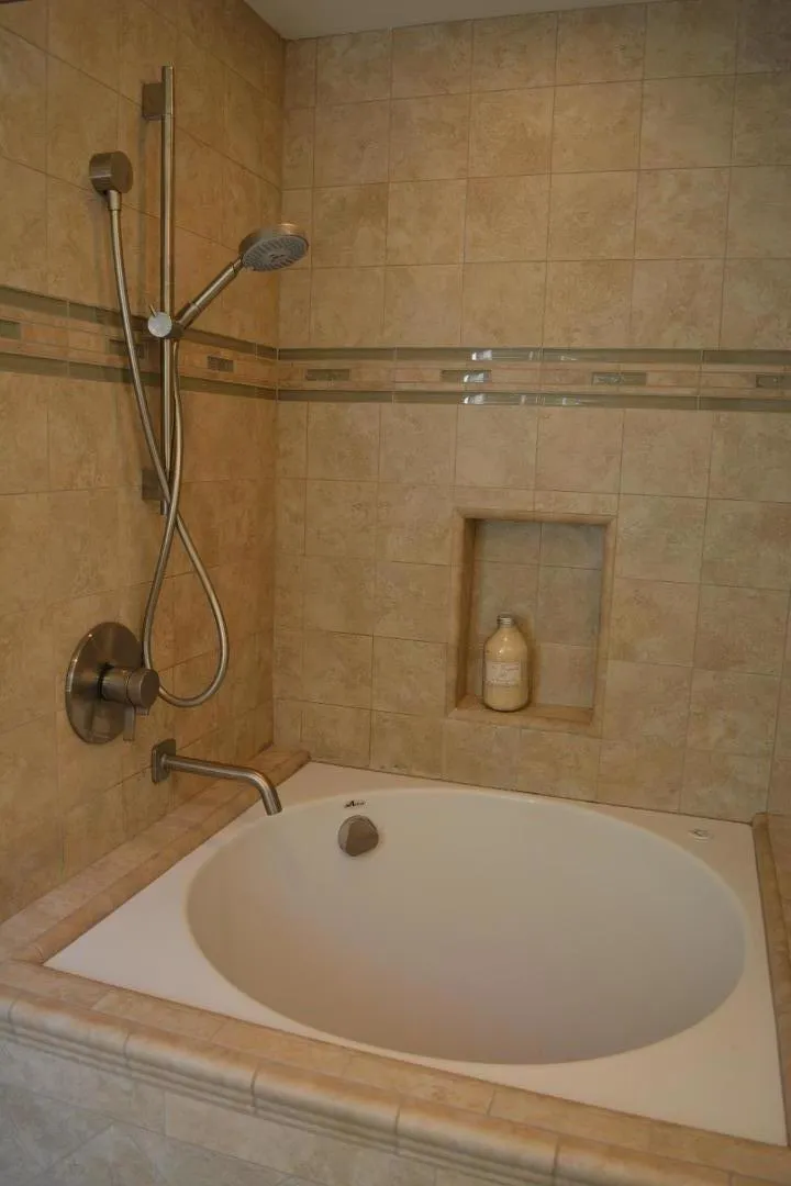 3035 Canyon Road Burlingame, CA 94010
