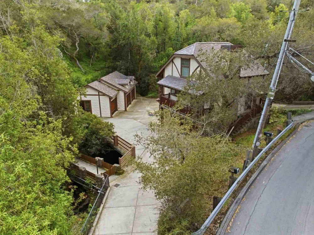 3035 Canyon Road Burlingame, CA 94010