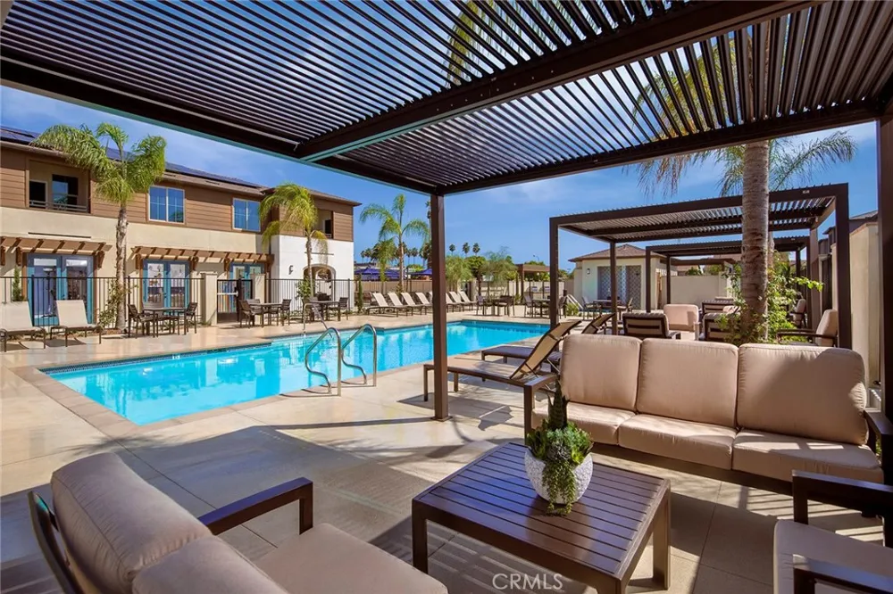 9011 Cerise Lane #129 Cypress, CA 90630