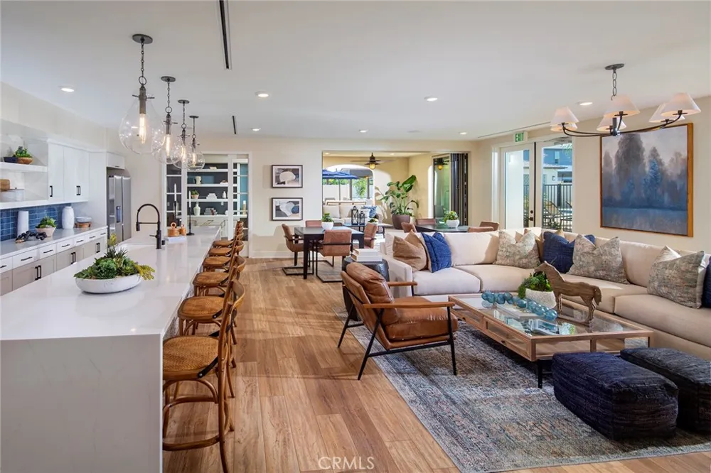 9011 Cerise Lane #129 Cypress, CA 90630