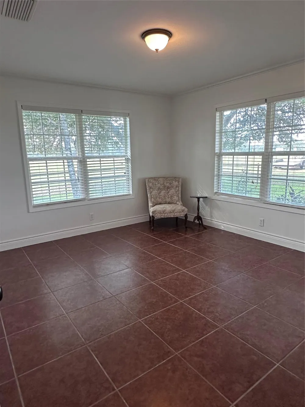 8652 State Highway 111 E Yoakum, TX 77995