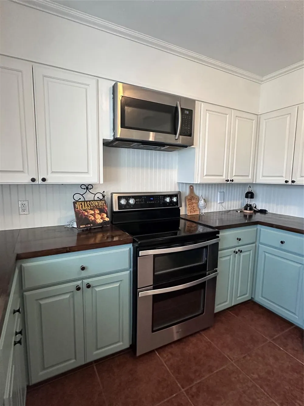 8652 State Highway 111 E Yoakum, TX 77995