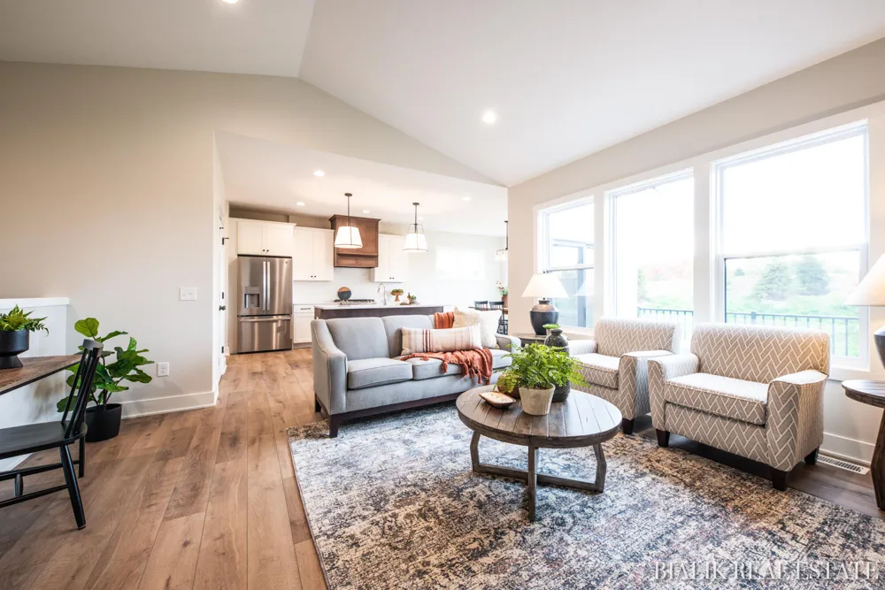 594 Sun Vale Lane Grandville, MI 49418