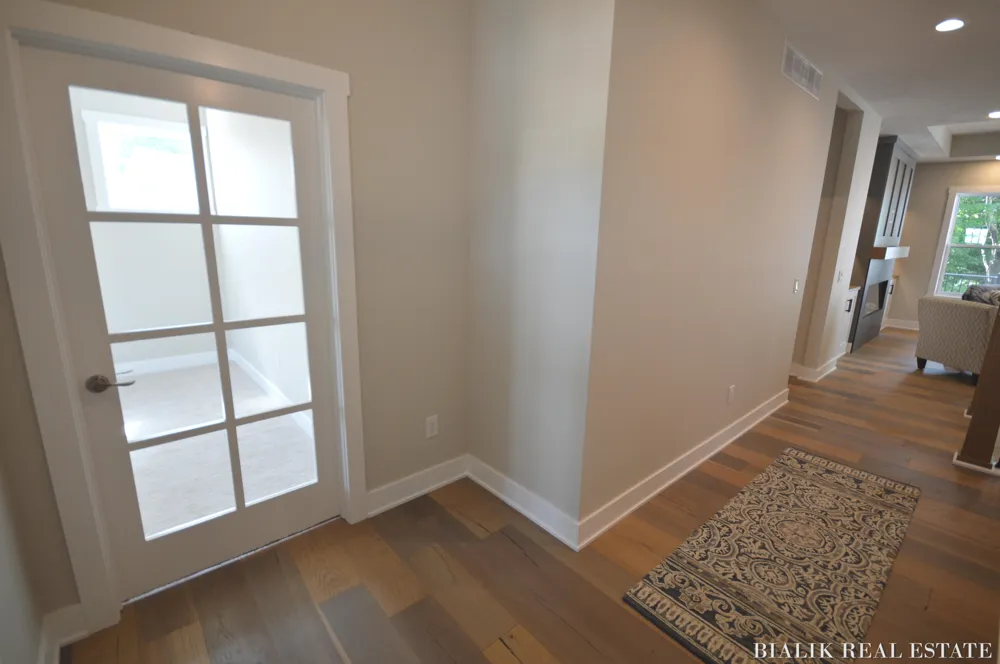 580 Sun Vale Lane #5 Grandville, MI 49418
