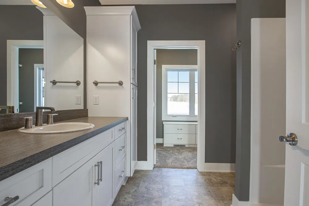 552 Sun Vale Lane Grandville, MI 49418