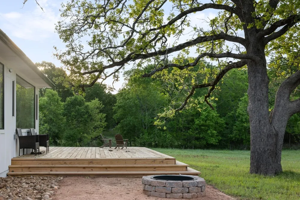 4399 Silentwood Lane Anderson, TX 77830