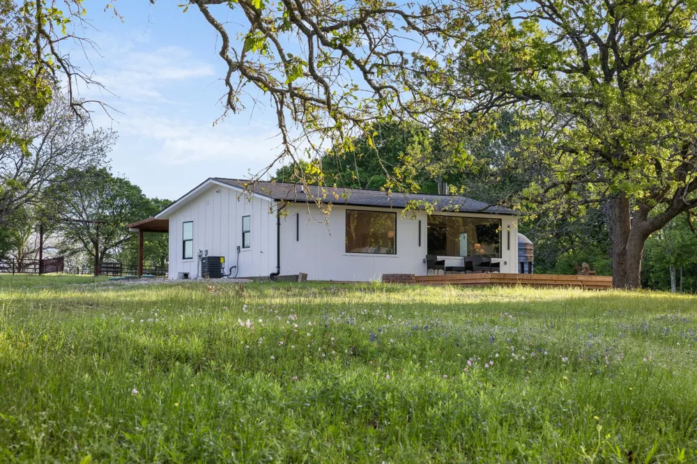 4399 Silentwood Lane Anderson, TX 77830
