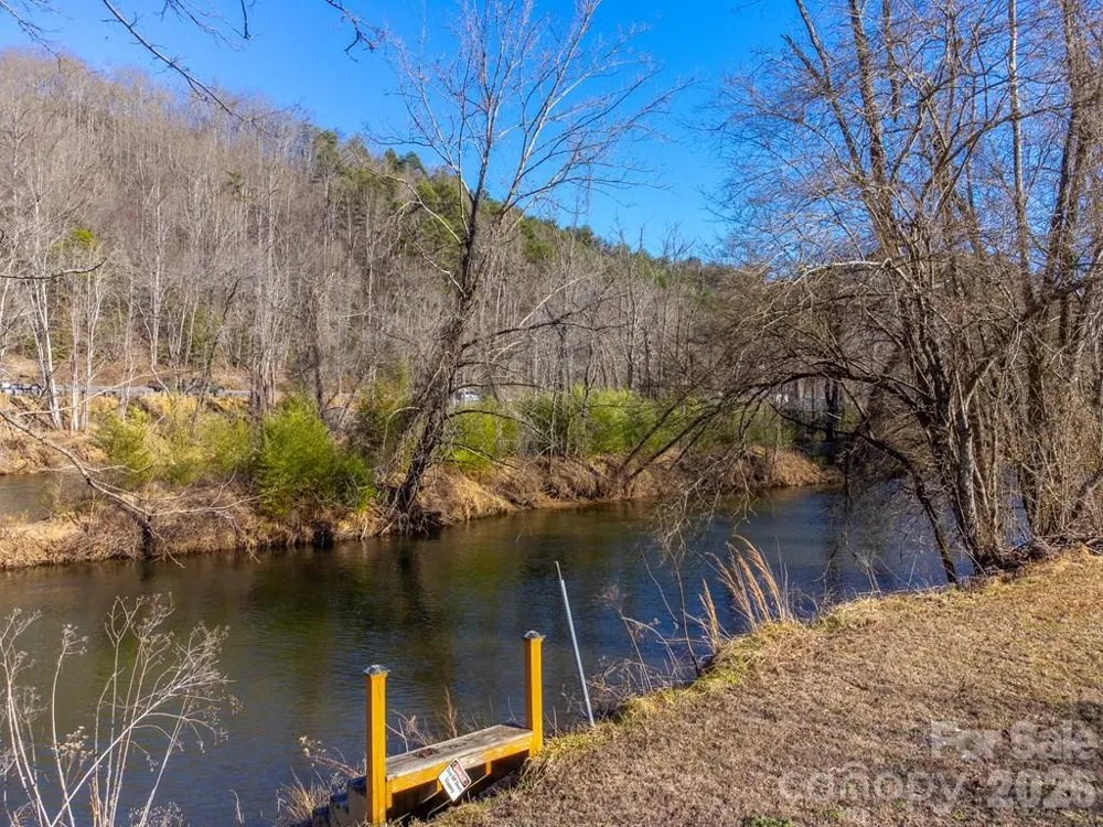 990 Hornet Drive Whittier, NC 28789