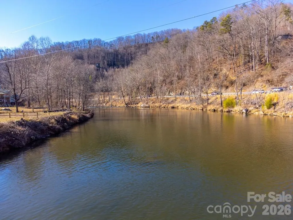 990 Hornet Drive Whittier, NC 28789