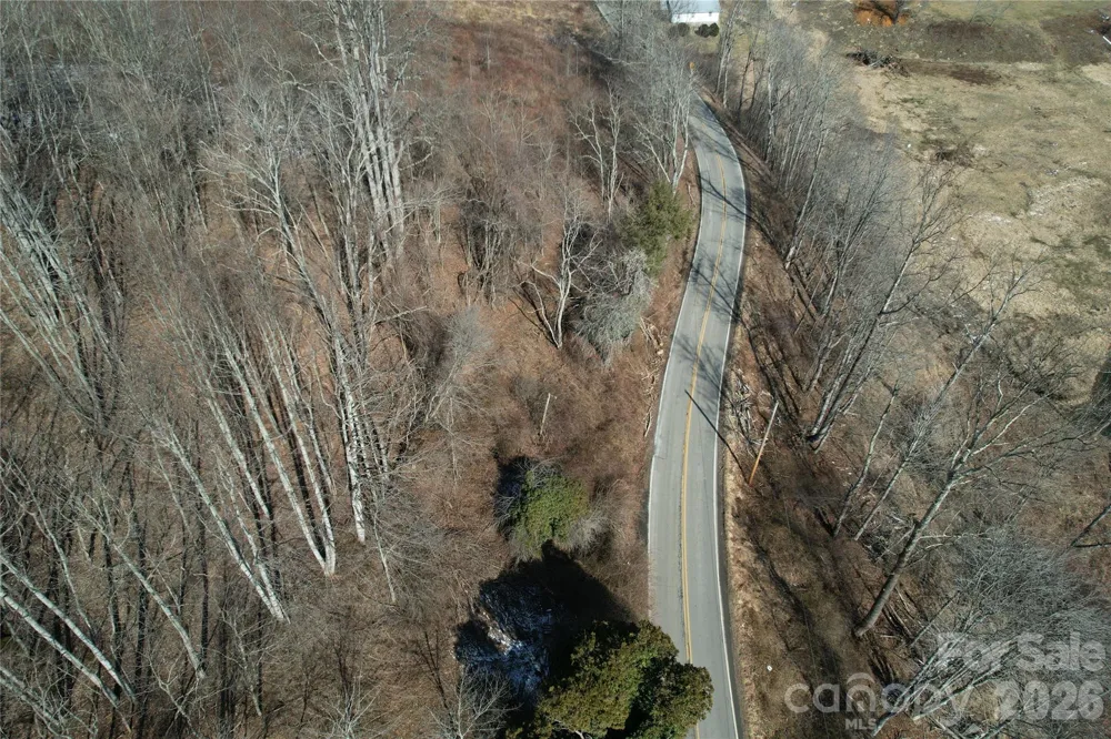 00 S US 19 Highway E Newland, NC 28657