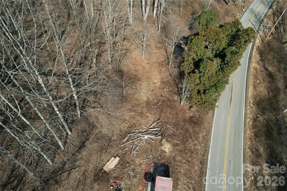 00 S US 19 Highway E Newland, NC 28657
