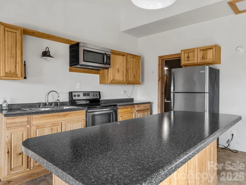 1487 Hayes Road Columbus, NC 28722