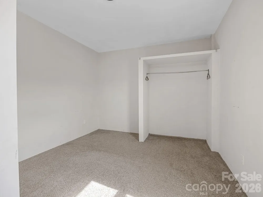 1487 Hayes Road Columbus, NC 28722